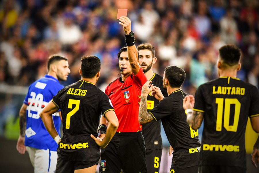 开云官网-十人国米主场告捷，继续领跑积分榜